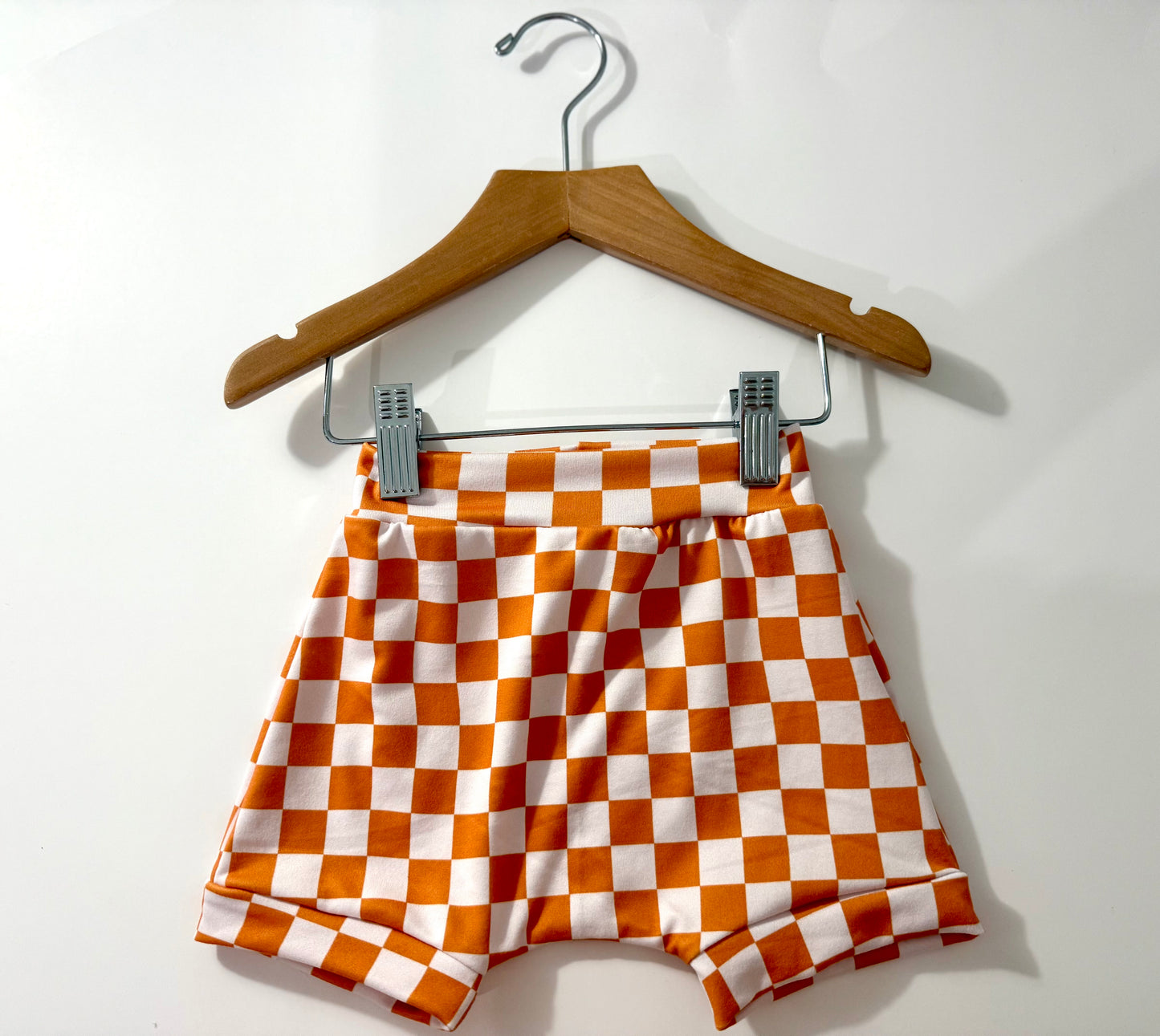 checkered shorties 9M